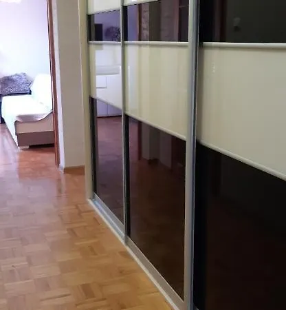 Apartment Apartament 75 M2 *